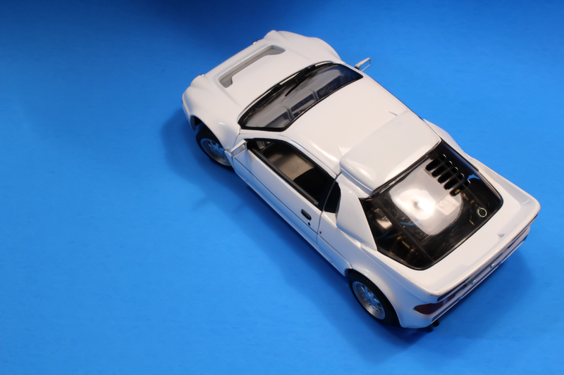 Illustration for article titled Ricko 1:18 scale Ford RS200